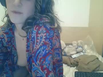 claralafontaine's chat room