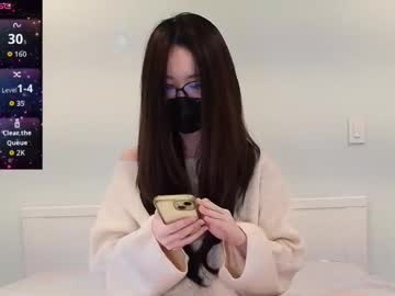 honeybeedog's chat room