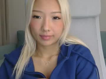 vivianwinters's chat room