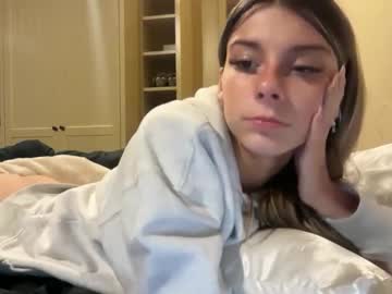 clairewalkerrr's chat room