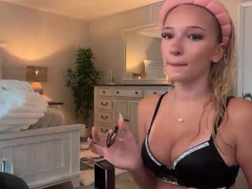 roxyrain2736's chat room