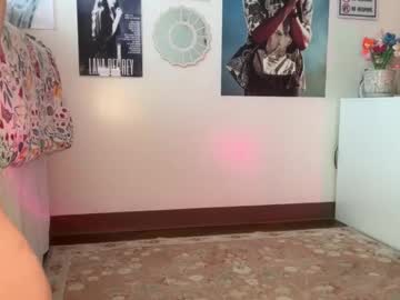 angelalex29's chat room