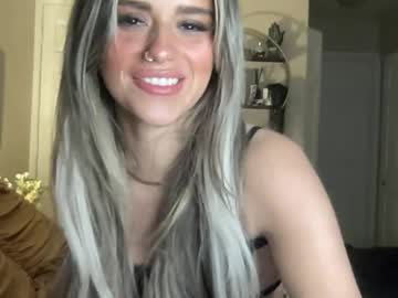 lolamarie_'s chat room