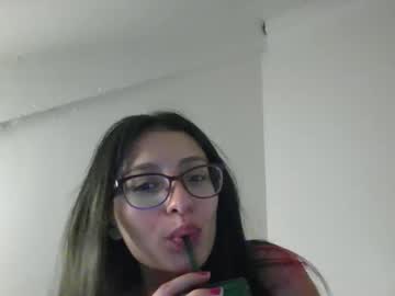 mellerina_'s chat room