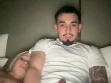 daddysangelbaby230's chat room