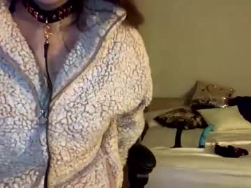 laineylifts's chat room