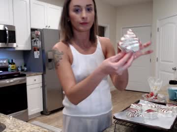 holihurricane's chat room