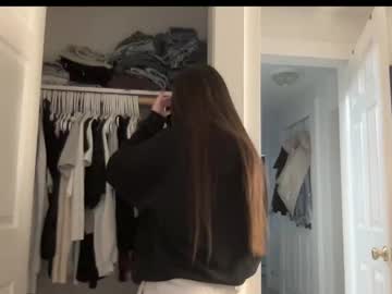 laylahlaylah1's chat room