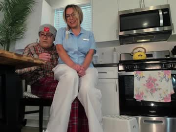 realtoxxxmaria's chat room