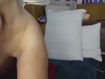 taylor_love_303's chat room