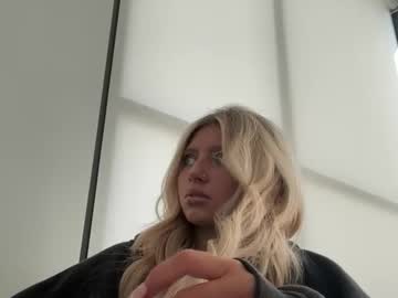 summerclarkee's chat room