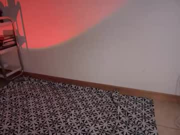 miamoorexo's chat room