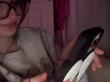 fantasyella's chat room