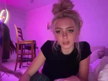 chloeros3e's chat room