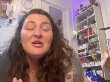 twerkingelle's chat room