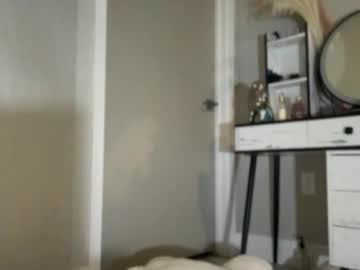 _natycutei19's chat room