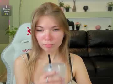 michafox's chat room