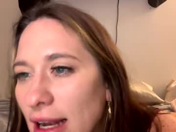 aliciacolette123's chat room