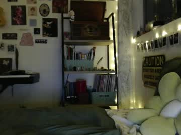 cypresskneez's chat room