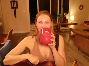 kaileeshy's chat room