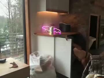 peacheekitty's chat room