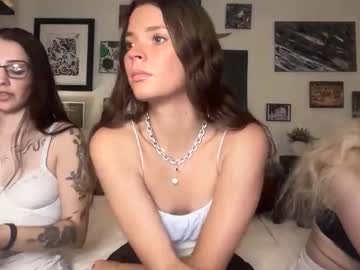 miamoorexo's chat room