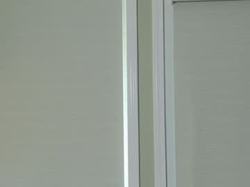 ellalowe's chat room