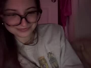 fantasyella's chat room