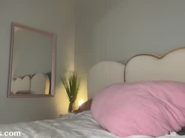 saraloverays's chat room