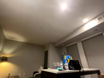 candyclaws05's chat room