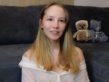 charming_evaa's chat room