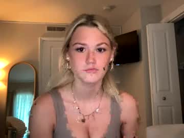 stella_rose20's chat room