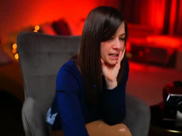 newchloe18's chat room