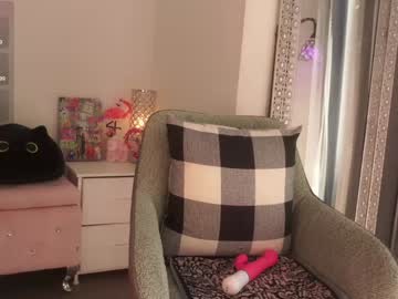 mysticxkitty's chat room