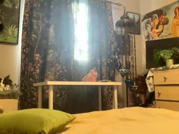 redgingersnapz's chat room