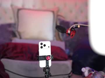 avalonnfoxx's chat room