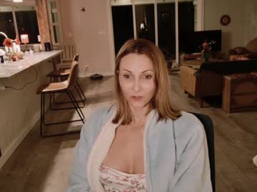 kaileeshy's chat room