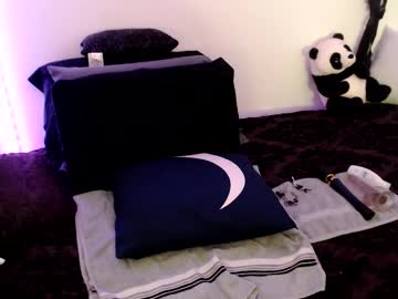 bigtittedtattedlesbian's chat room