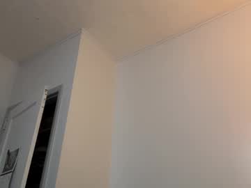 lucca250's chat room