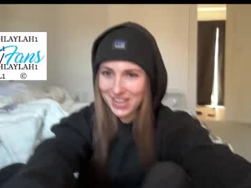 laylahlaylah1's chat room
