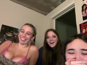 fionalioness's chat room