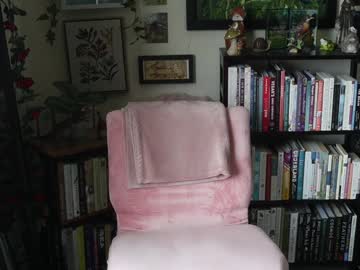 ellynaomi's chat room