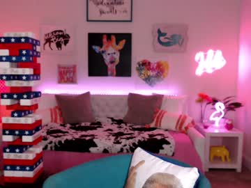 holihurricane's chat room