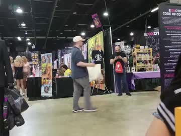 yourgirlmillie's chat room