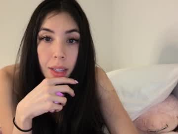 lilylustxoxo's chat room