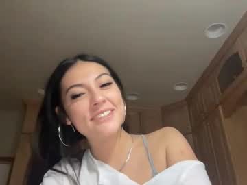 laylakitten4's chat room