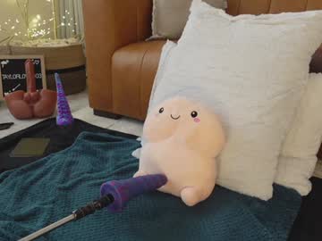 taylor_love_303's chat room