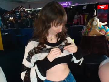 foxy_gamer's chat room