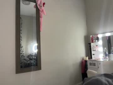 sophiasecretsx's chat room