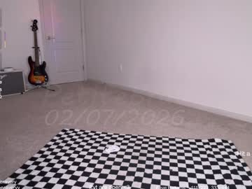 petitebrat's chat room